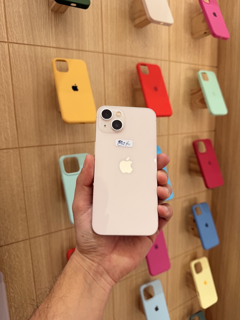 iPhone 13