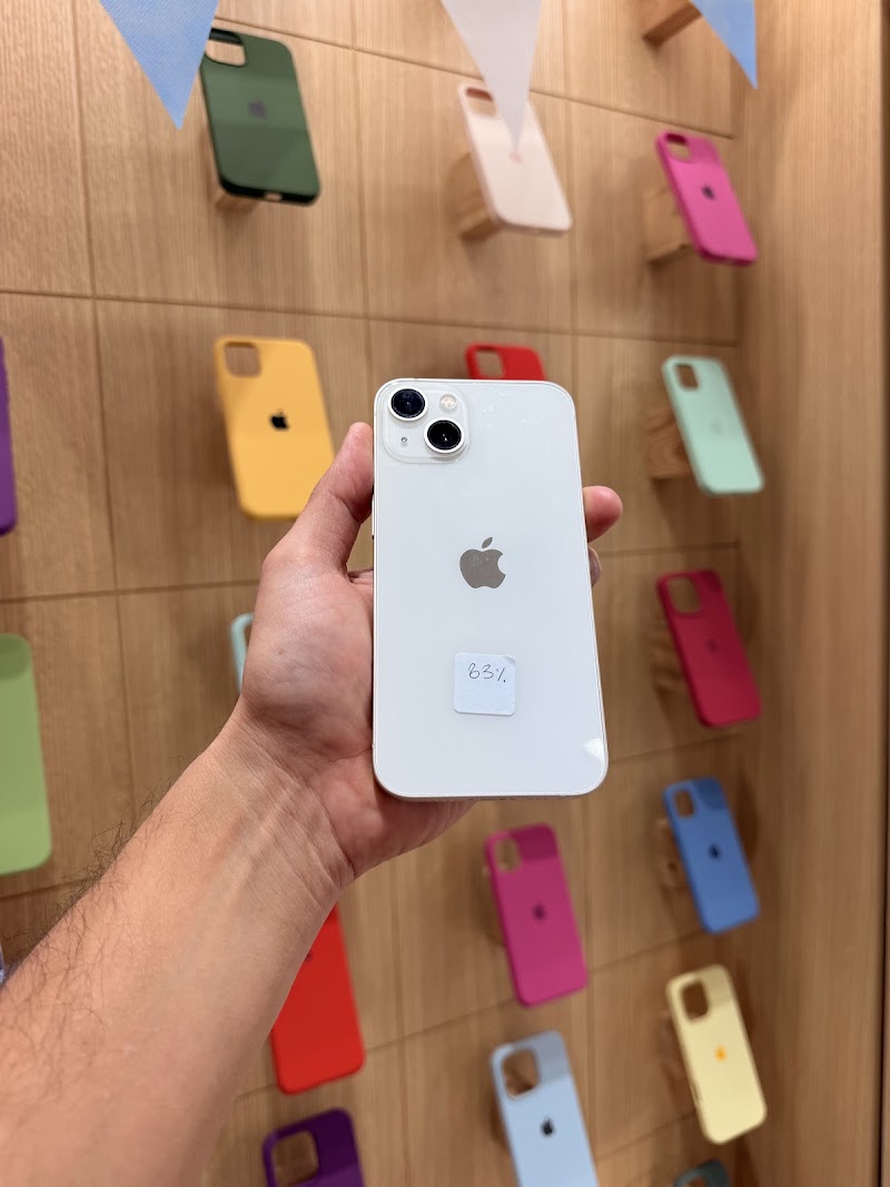 iPhone 13